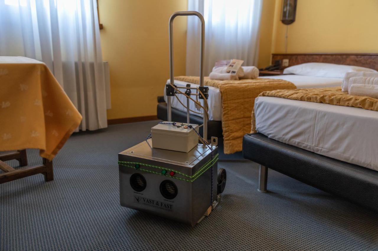 Hotel Siros Верона Екстериор снимка