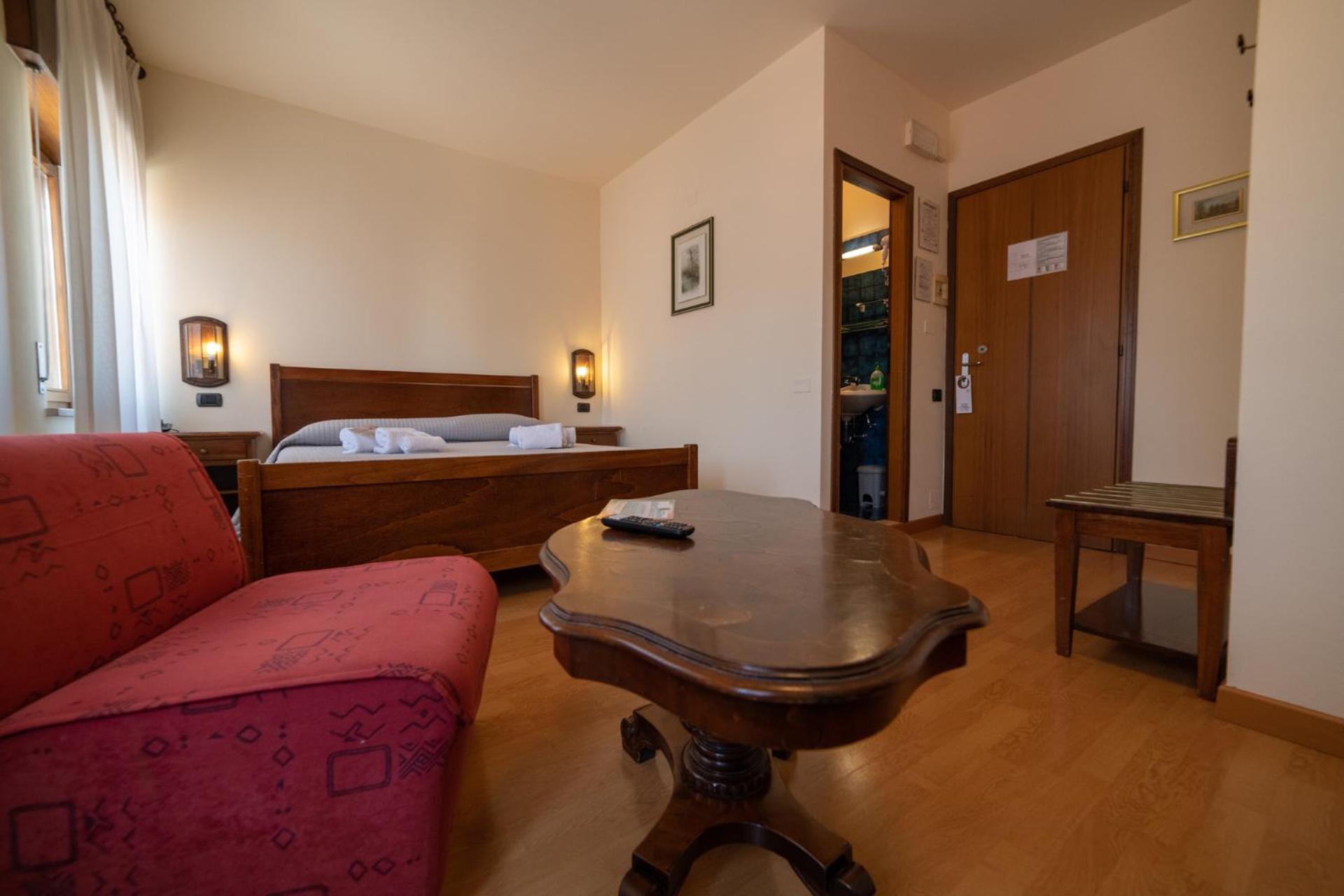 Hotel Siros Верона Екстериор снимка
