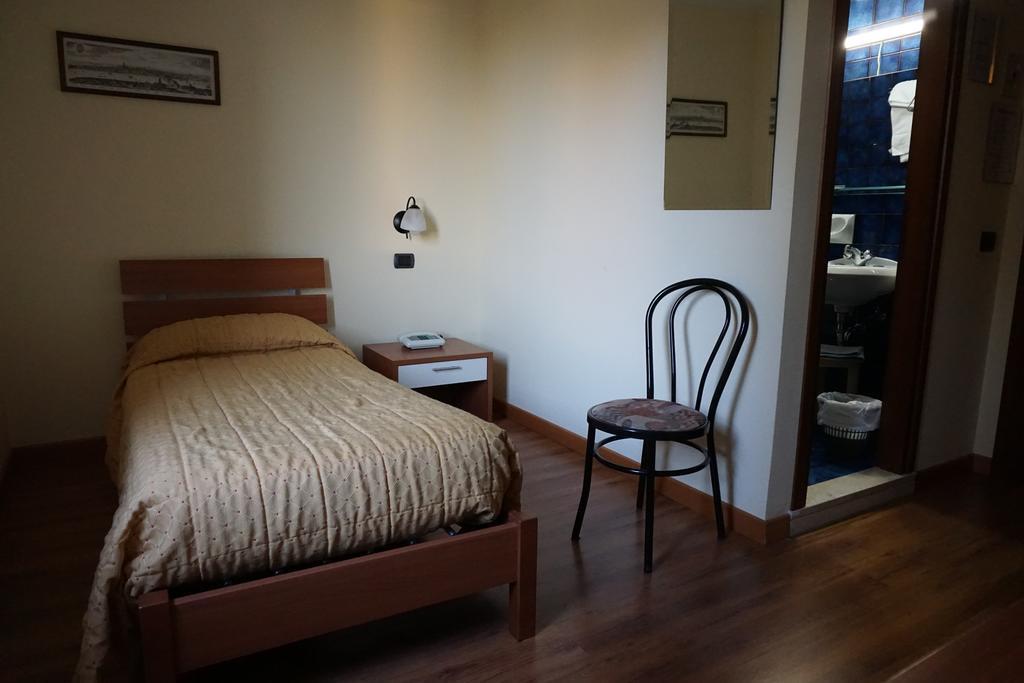 Hotel Siros Верона Стая снимка